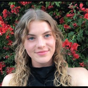 Meet your Posher, Lexie